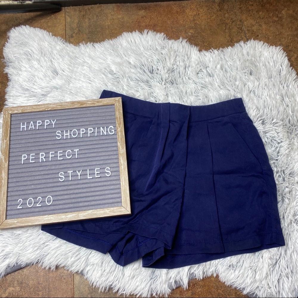 Lululemon Pleated Shorts Size 4